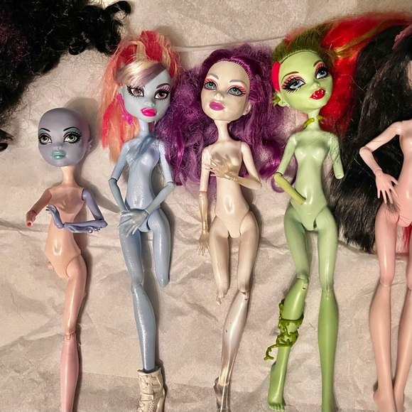Monster High Misfit Dolls for parts Bundle of 7 - Picture 2 of 3